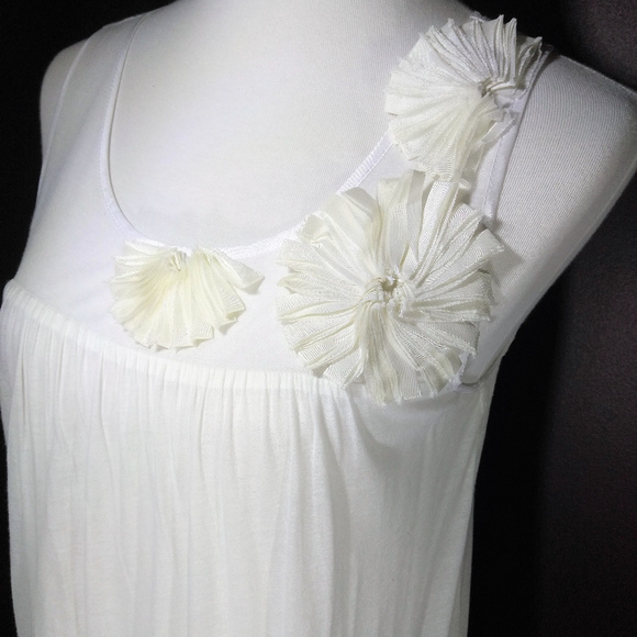 Beautiful Vintage cabi Spring 2011 Floral Bubble T - Picture 4 of 8